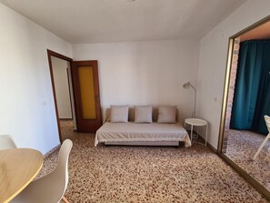 Apartment | Living room - Apartment Near Levante Beach (Benidorm)
