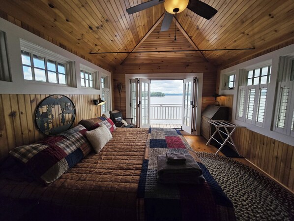 Signature House, Multiple Beds, Patio, Lake View | Individually decorated, individually furnished, desk, laptop workspace