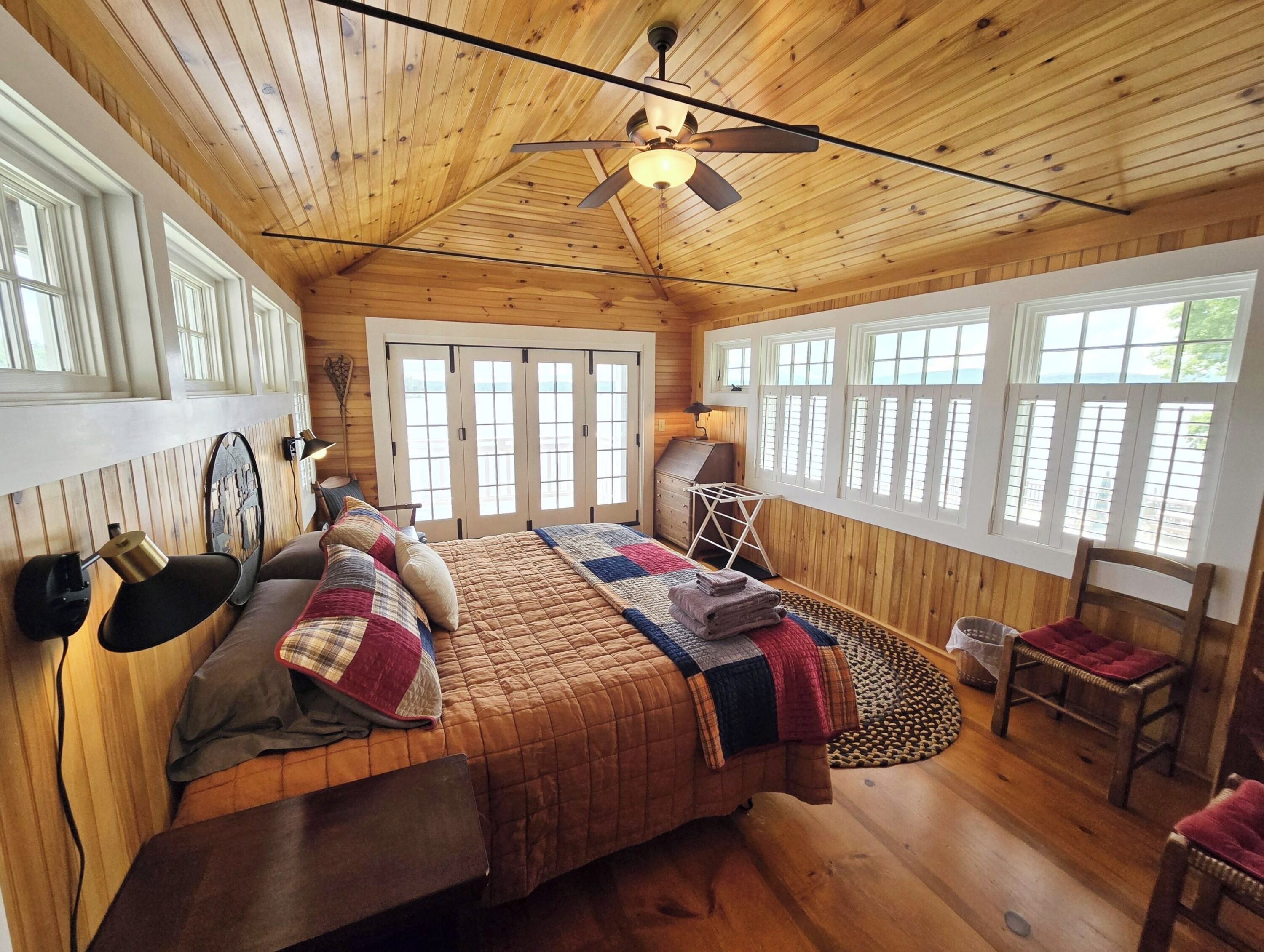 特色独立别墅, 多张床, 露台, 湖景 | 特色装修、特色家居、办公桌、笔记本电脑工作区