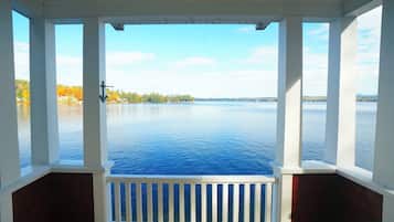 Signature House, Multiple Beds, Patio, Lake View | Balcony