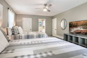 4 bedrooms, iron/ironing board, free WiFi, bed sheets