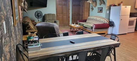 TV. Soak in the quiet countryside while staying just 30 min from the Missouri River.