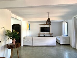 House, Smoking | 3 bedrooms