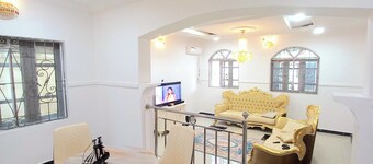 2-BEDROOM for short/Longer stays.  Whole building