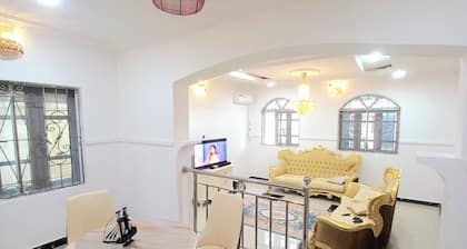 2-BEDROOM for short/Longer stays. Whole building