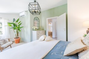 3 chambres, fer et planche à repasser, accès au Wi-Fi (inclus)