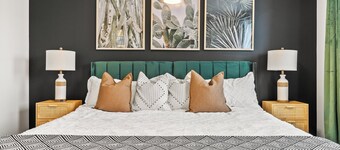 Cowboy Chalet SE, AC, Games, King Bed, 20 min to Down Town