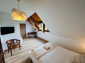 4 chambres, bureau, fer et planche à repasser, Wi-Fi