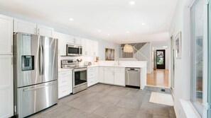 Microwave, oven, stovetop, coffee/tea maker