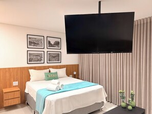 Deluxe Apartment, Balcony, City View | Free WiFi
