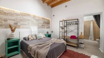1 habitación, wifi y ropa de cama