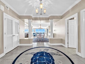 Huoneisto, useita sänkyjä (Hidden Dunes 1705) | Ruokailu