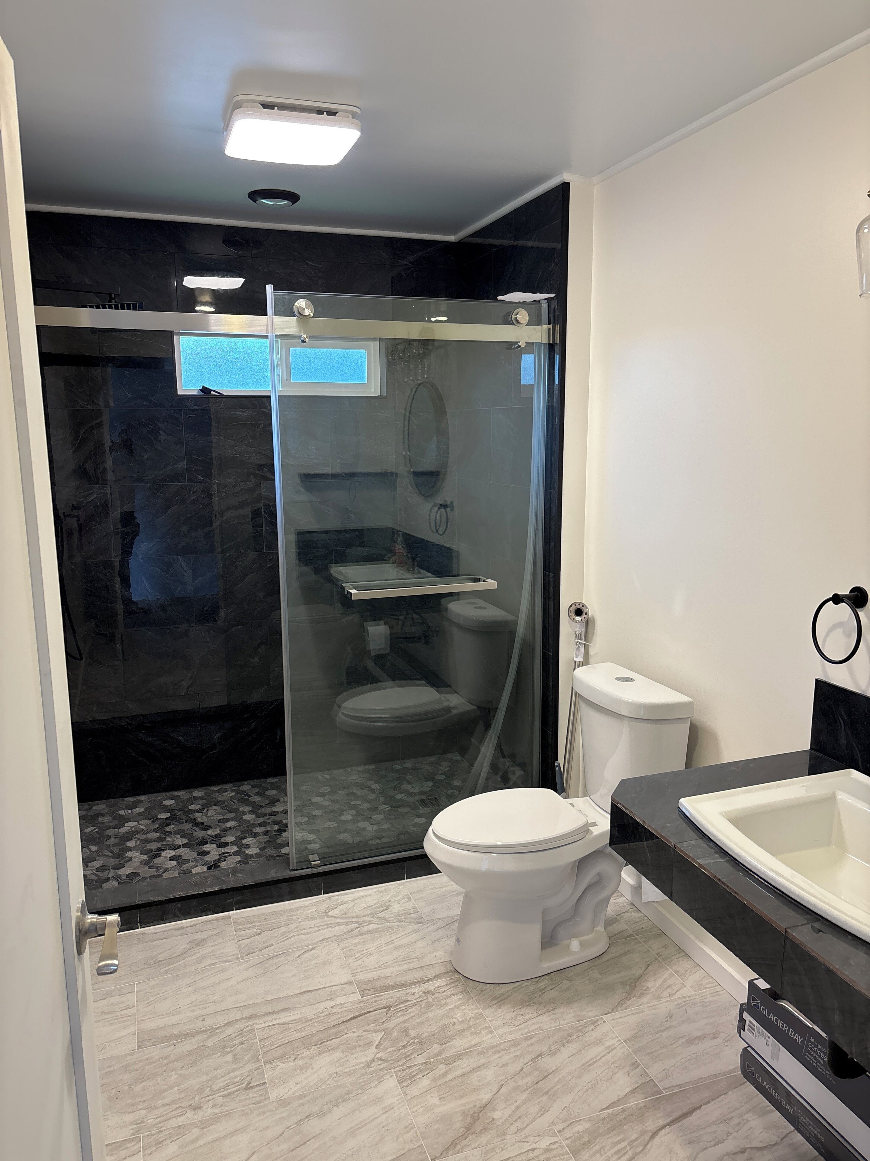 Håndklæder, Sæbe, Toiletpapir