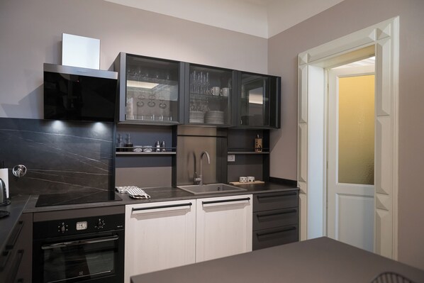 Microwave, oven, stovetop, dishwasher