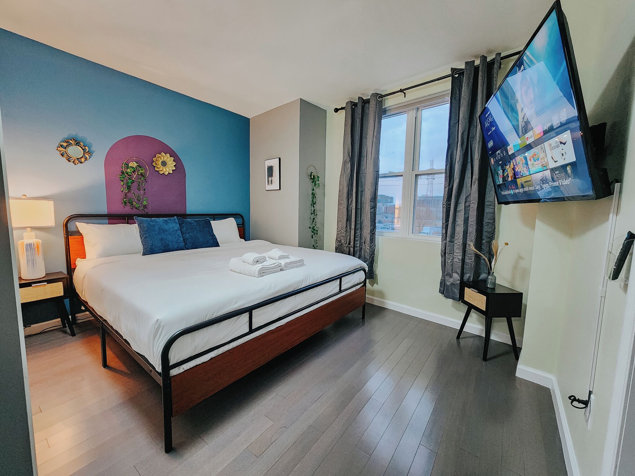 2 bedrooms, iron/ironing board, free WiFi, bed sheets