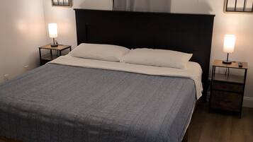 2 多间卧室、旅行婴儿床、免费 WiFi、床单