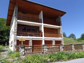Exterior - 100m from shops, Ground floor, terrace, parking, tv, ski locker, 60m², Valloire (Valloire)