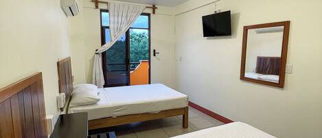 Family Room | Free WiFi