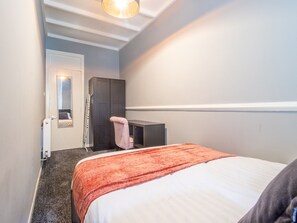 1 Schlafzimmer, Bügeleisen/Bügelbrett, kostenloses WLAN, Bettwäsche