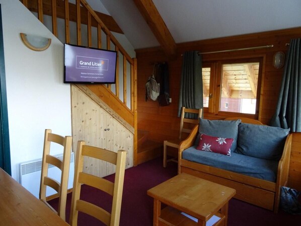 Interior - 300m from ski slopes, 3rd floor, balcony, tv, ski locker, 46m², Valloire (Valloire)