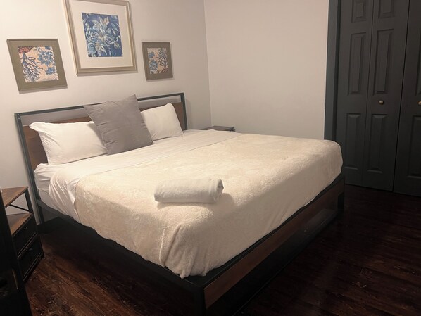 2 bedrooms, WiFi, bed sheets