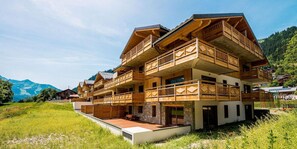 Exterior - Ground floor, view mountain, terrace, balcony, tv, ski locker, 88m², Champagny-en-Vanoise (Champagny-en-Vanoise)