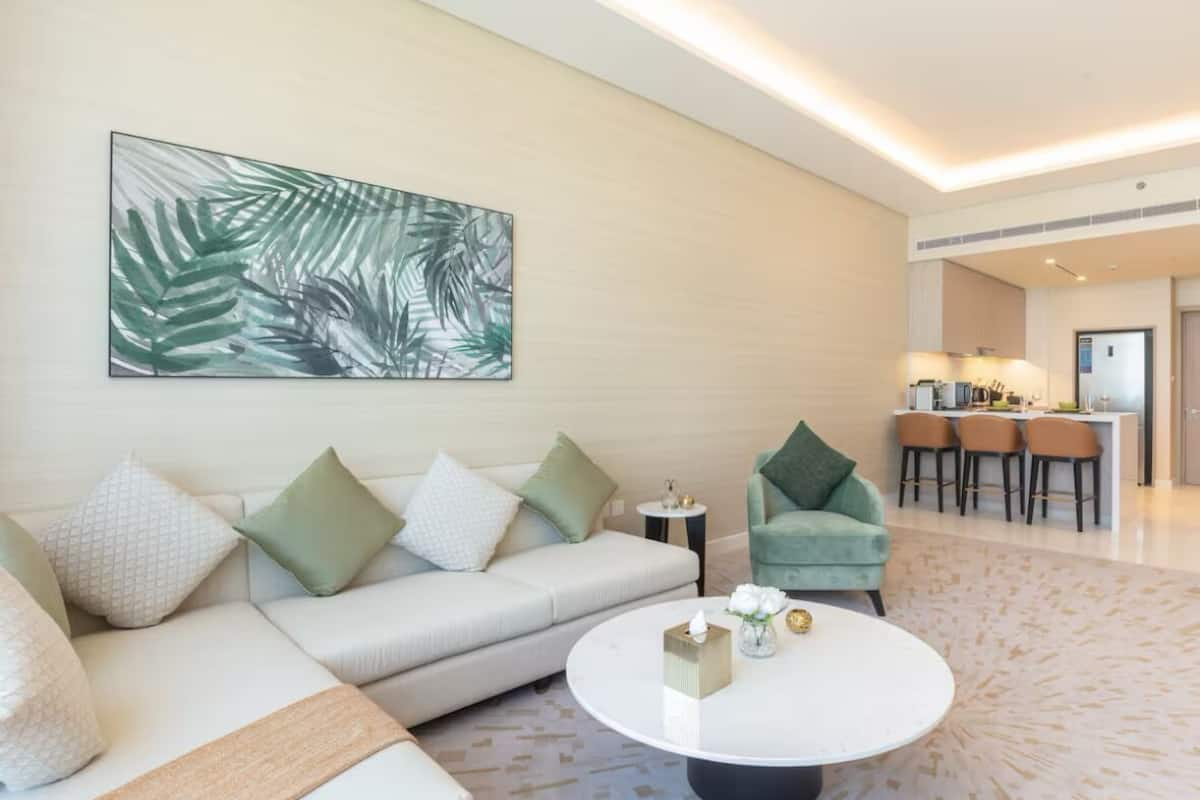 Luxury Apartment, Sea View | Living area