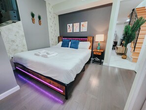 5 bedrooms, iron/ironing board, free WiFi, bed sheets