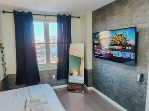 5 bedrooms, iron/ironing board, free WiFi, bed sheets - 5 King Beds / 5 En-Suite Bathrooms / Ping-Pong (Philadelphia)