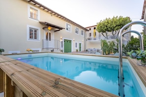 3 bedrooms
