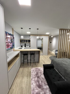 Apartment | Free WiFi - Saint Sebastian Flat 110 Até 2 Pessoas (Jaragua do Sul)