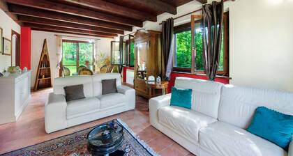 Holiday Home 'Il Trucchetto' with Private Garden
