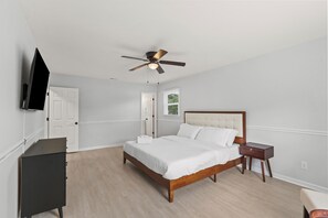 3 bedrooms, iron/ironing board, free WiFi, bed sheets