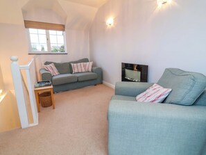 Living area - Atlantic View Apartment (Bude)