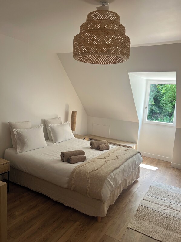 4 chambres, fer et planche Ă repasser, accĂšs au Wi-Fi (inclus)