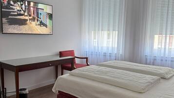 Comfort-Doppelzimmer, Stadtblick | Schreibtisch, kostenloses WLAN