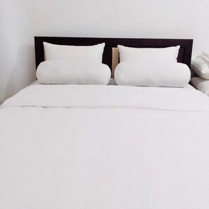 5 Schlafzimmer, Zimmersafe, Bügeleisen/Bügelbrett, kostenloses WLAN