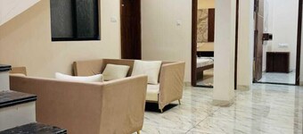 SHREE GAJANAND 宫殿酒店  