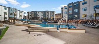 Terra Vista Stay for 8