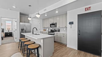 Leilighet, flere senger, kjøkken, fjellutsikt (Terra Vista) | Eget kjøkken | Kjøleskap, mikrobølgeovn, ovn og kokeplater