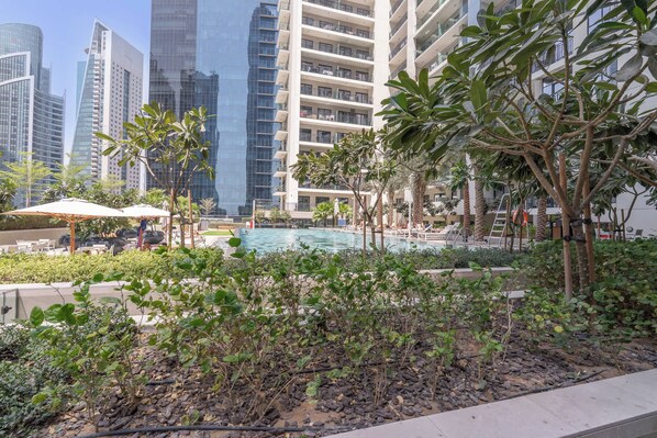 Apartment | 1 bedroom, Internet - Cosy Unit in Business Bay Sleeps 2 With Canal View (Dubai)