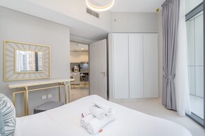 House | 1 bedroom, Internet - Zada Tower Sleeps 2 With Balcony and City Views (Dubai)