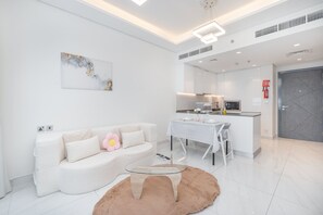 Apartment | 1 bedroom, Internet - Arjan Apartment Sleeps 3 With Private Balcony (Dubai)