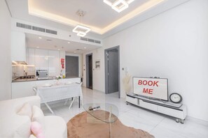 Apartment | 1 bedroom, Internet - Arjan Apartment Sleeps 3 With Private Balcony (Dubai)
