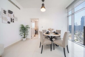 Apartment | 2 bedrooms, Internet - Downtown Dubai Stunning Apartment for 4 People (Dubai)