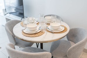 Apartemen | 2 kamar tidur dan internet