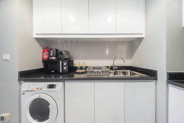 スタジオ | インターネットアクセス