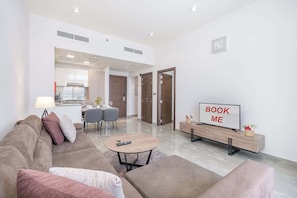 Apartment | 1 bedroom, Internet - Dubai South Spacious 1 bed Flat for 4 People (Dubai)