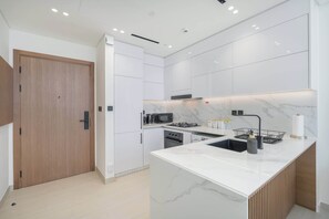 Apartment | 1 bedroom, Internet - 1 Bed Apartment in JVC Sleeps 2 With Balcony (Dubai)