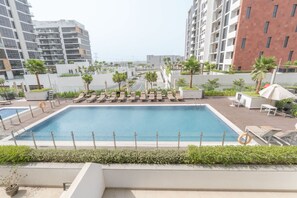 Apartment | 1 bedroom, Internet - Meydan Apartment Sleeps 2 With Pool and Balcony (Dubai)
